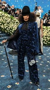 Angela Bassett: Power and Poise in Burberry
